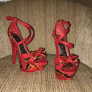 Bakers Red Black Orange Gold Heels NEW Size 5.5